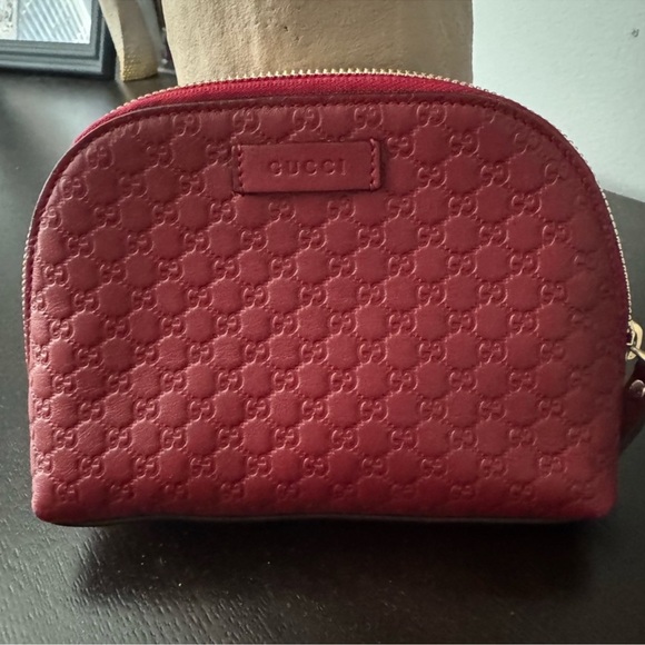 Authentic Gucci cosmetic bag - Picture 1 of 3